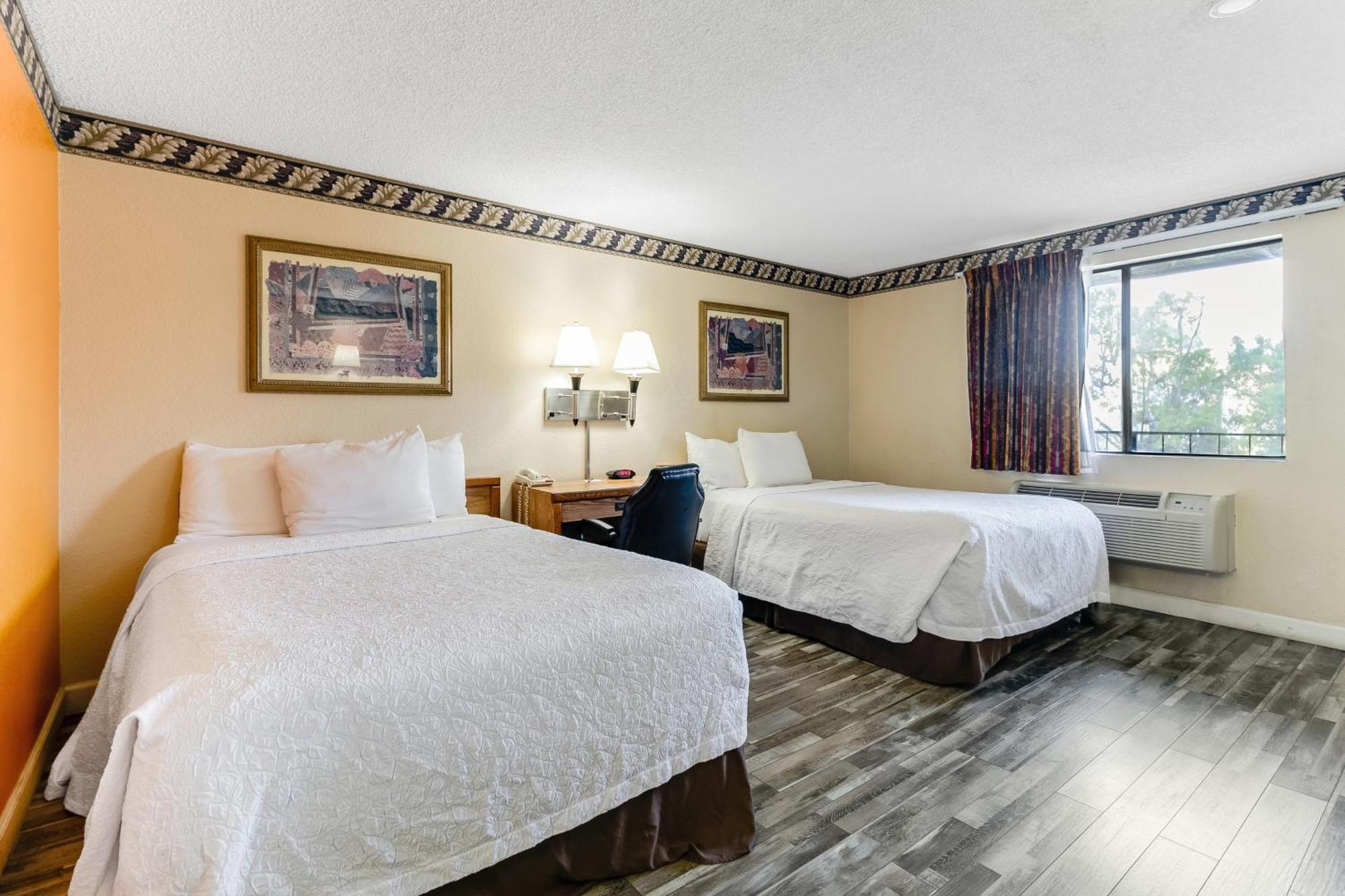 Knights Inn Madera Extérieur photo